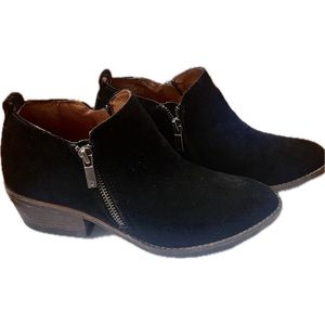 Lucky Brand Fineses Black Suede Booties